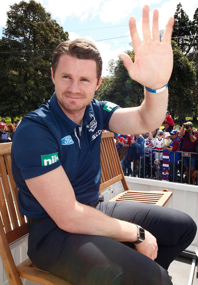AFL 2016 Media - Toyota AFL Grand Final Parade MELBOURNE, AUSTRALIA - SEPTEMBER 30: Brownlow Mrdallist Patrick Dangerfield of the Cats thanks fans during the Toyota AFL Grand Final parade on September 30, 2016 in Melbourne, Australia. (Photo by Adam Trafford/AFL Media)